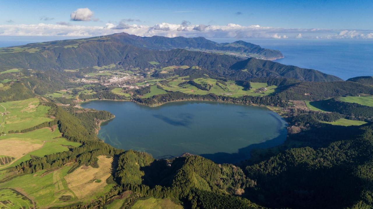 9 Furnas Villa *